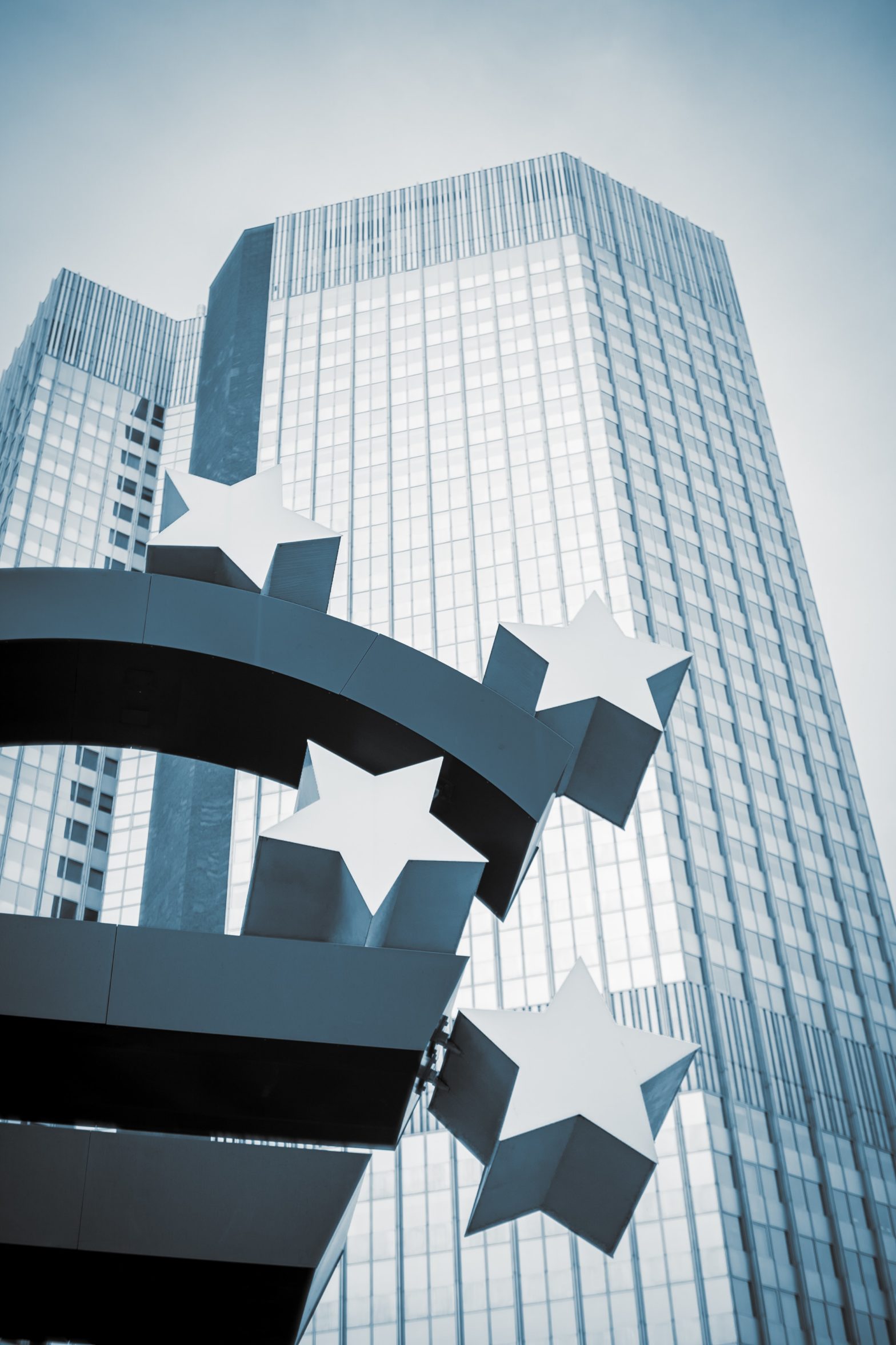 Reflections on ECB and BoE decisions on interest rates